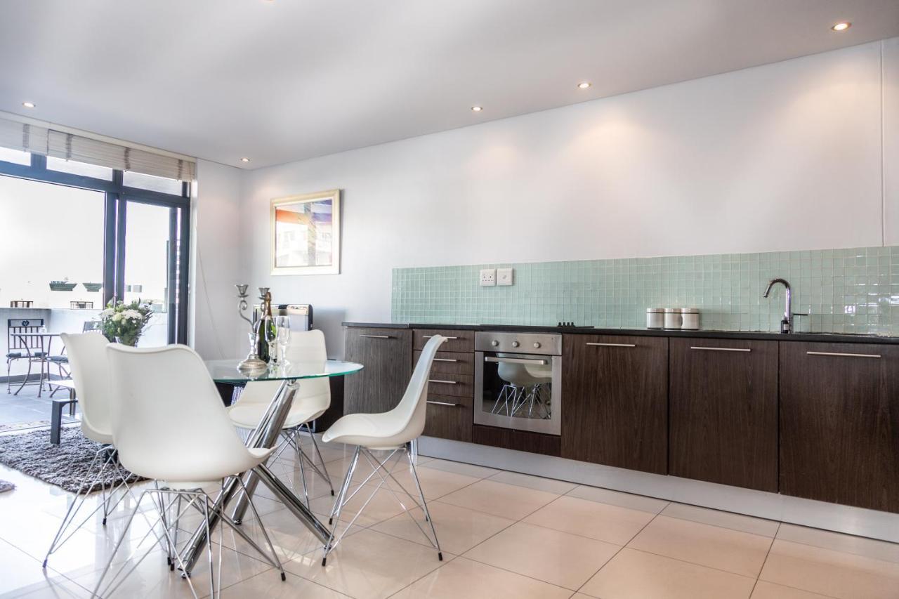 Modern With Ocean Views 105 Eden On The Bay, Blouberg, *
